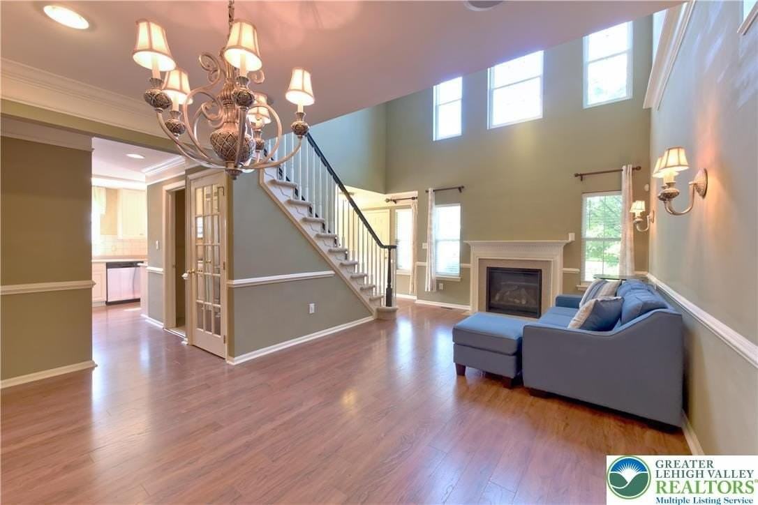 4107 Bunker Hill Dr S - Photo 7 of 20