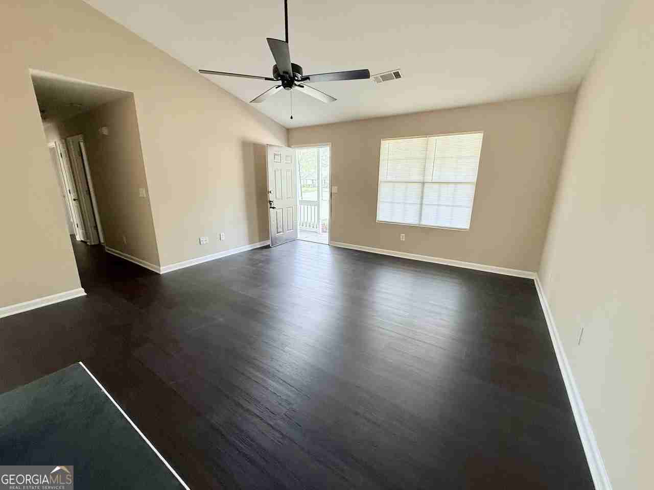 301 Stony Brook Cir - Photo 3 of 14