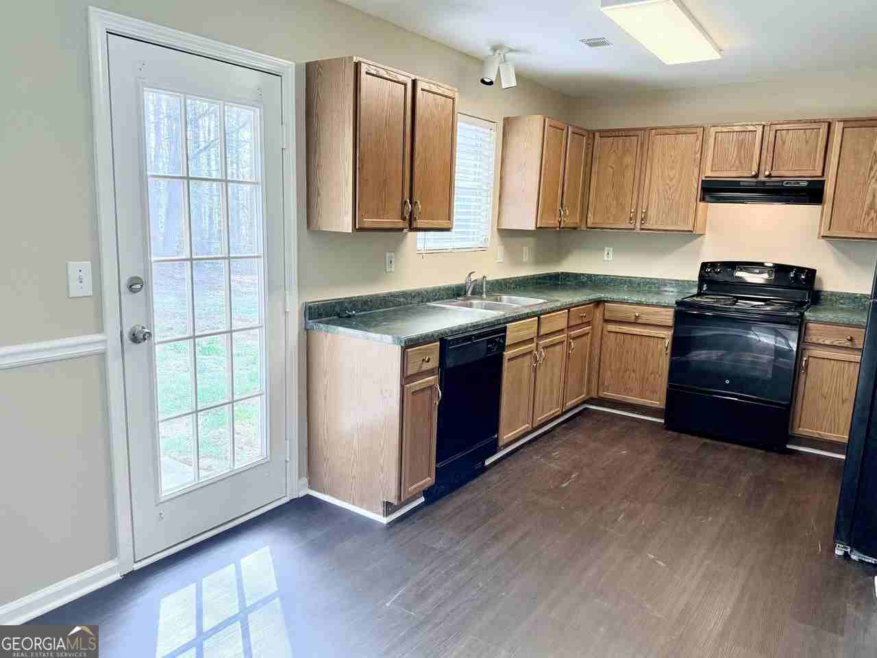 301 Stony Brook Cir - Photo 5 of 14