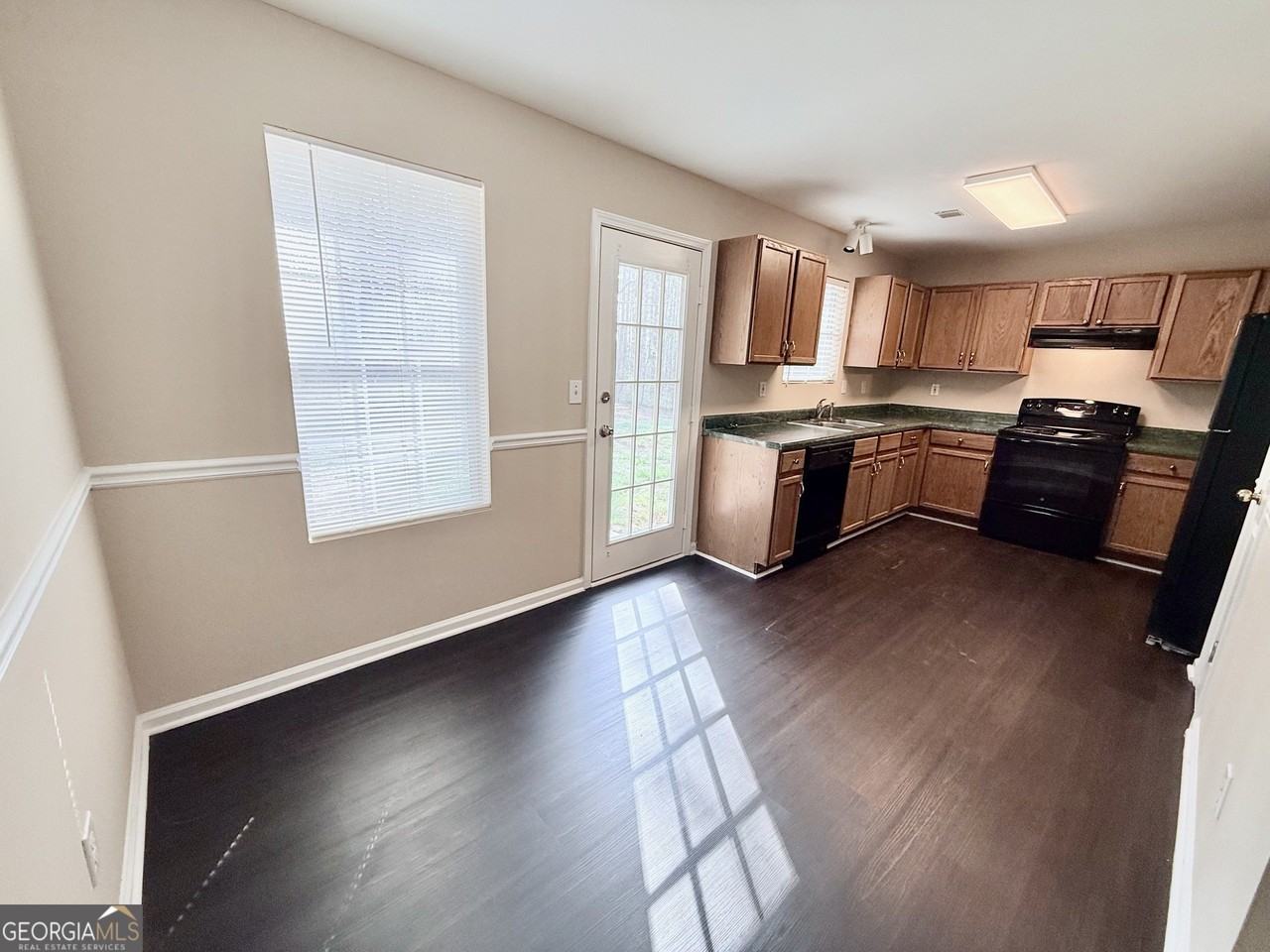 301 Stony Brook Cir - Photo 7 of 14