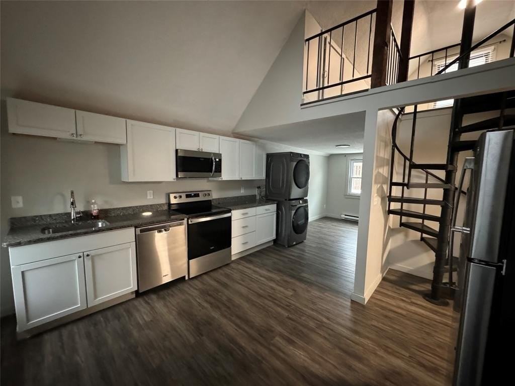 33 Front St #2 - Photo 4 of 7