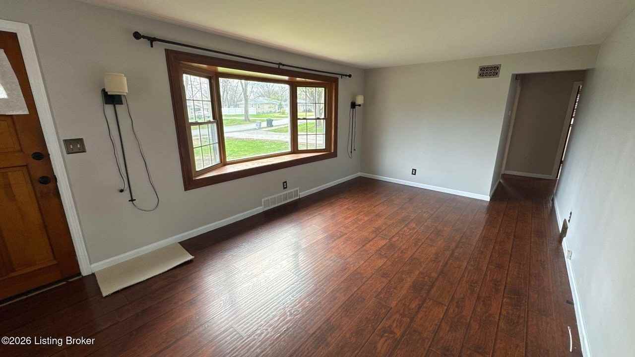 113 Southview Ter - Photo 2 of 34