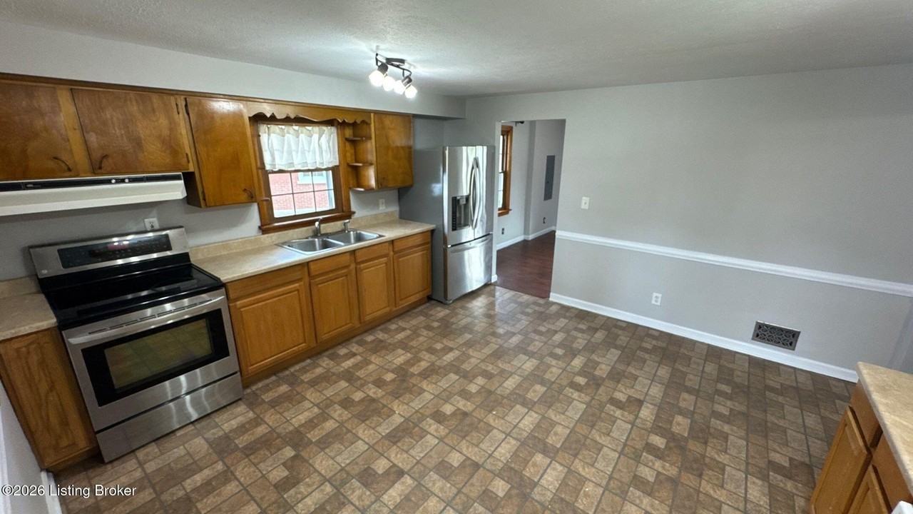 113 Southview Ter - Photo 7 of 34