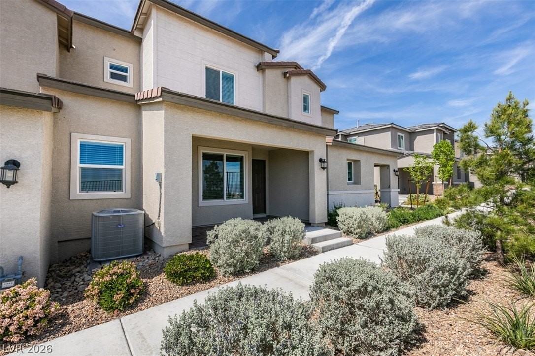 6184 Rathbone St - Photo 2 of 42