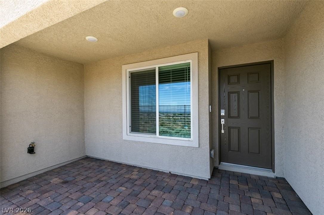 6184 Rathbone St - Photo 4 of 42