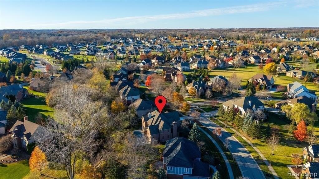 6573 Poppleton Rd - Photo 6 of 39