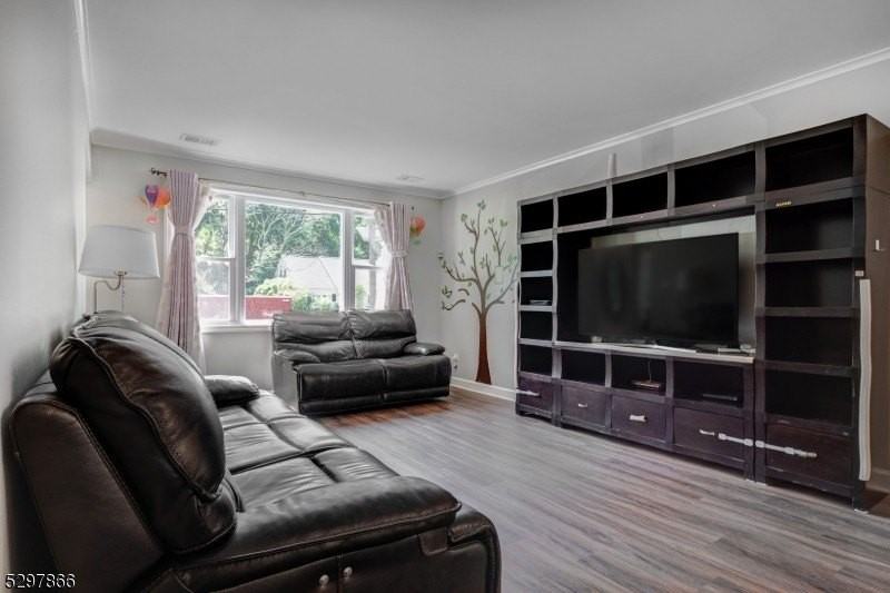 43 Woodcrest Dr - Photo 4 of 28