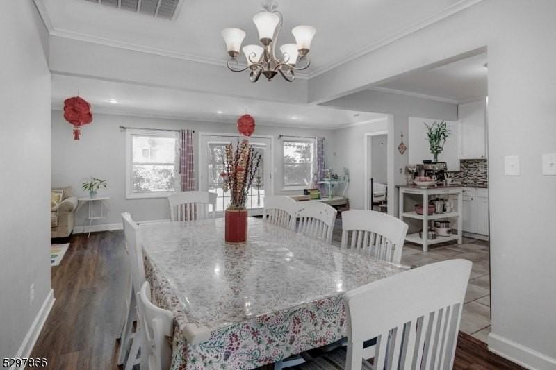 43 Woodcrest Dr - Photo 7 of 28