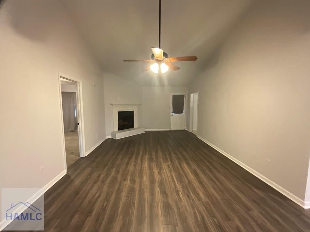 1434 Paul Caswell Blvd - Photo 2 of 10