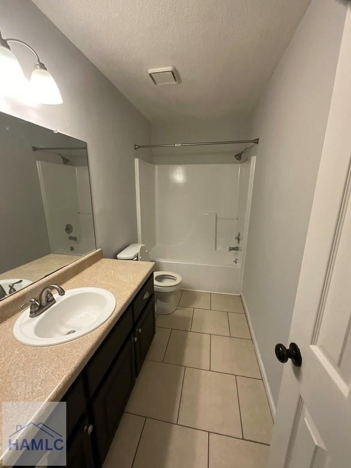 1434 Paul Caswell Blvd - Photo 7 of 10