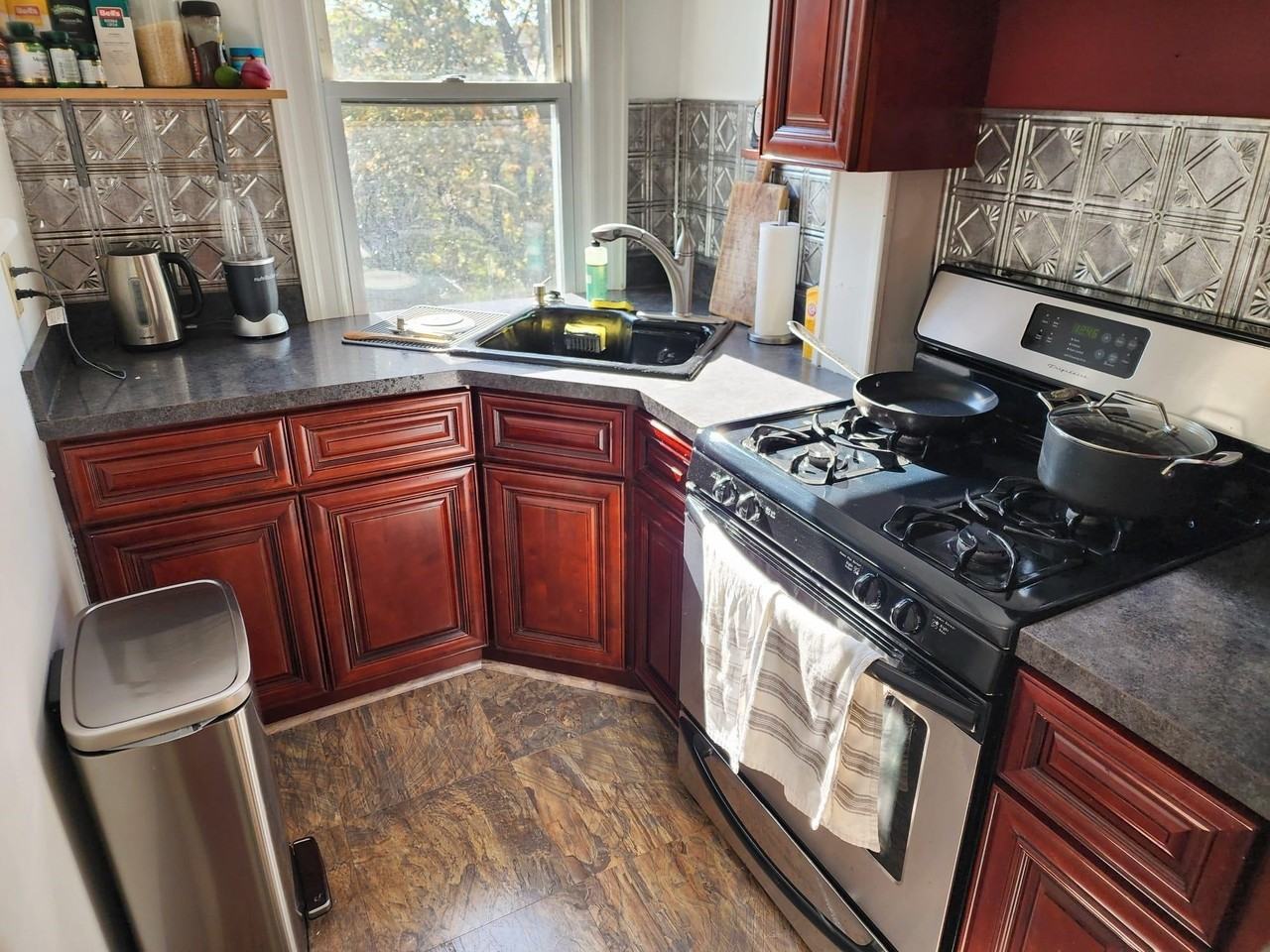 337 Pavonia Ave #2 - Photo 6 of 11