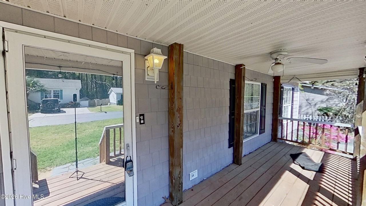 811 Red Lighthouse Ln - Photo 2 of 22