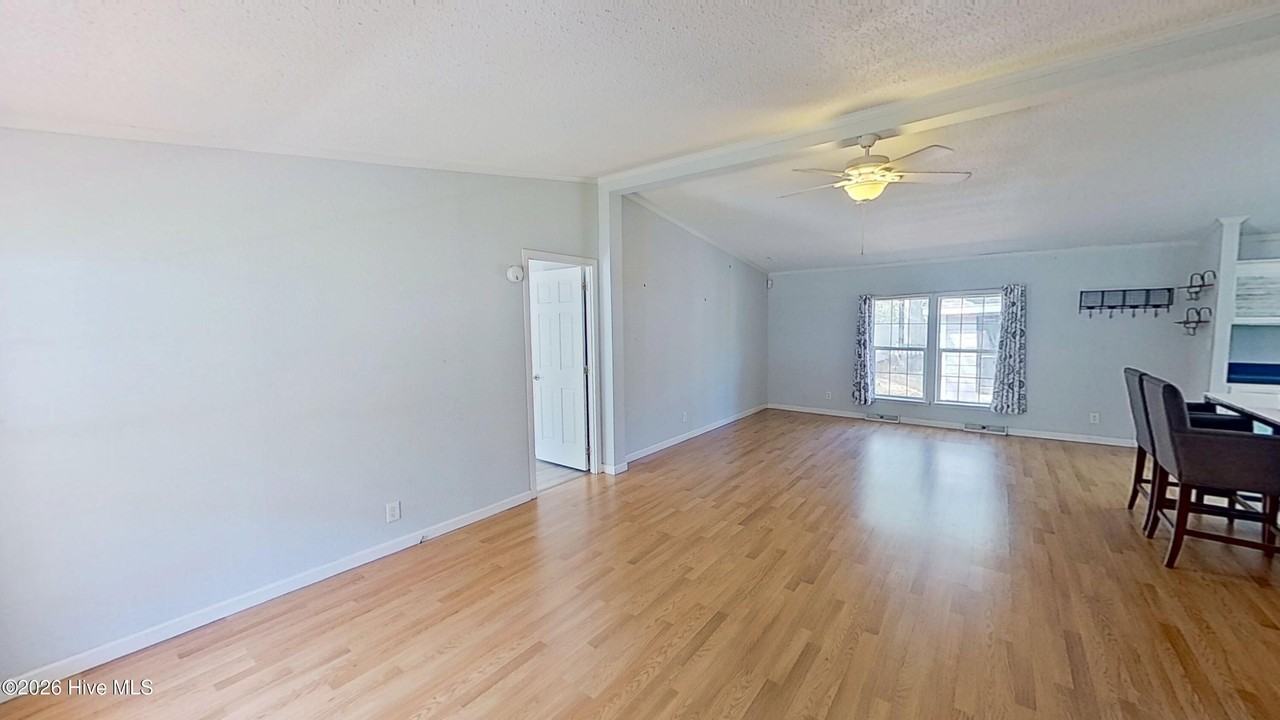 811 Red Lighthouse Ln - Photo 4 of 22