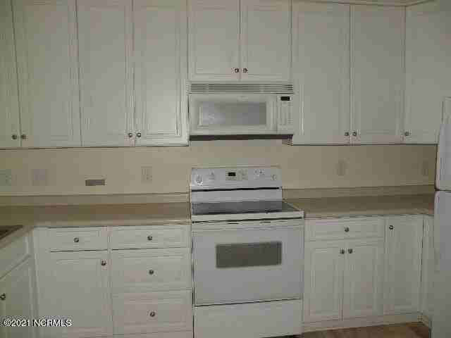 107 Two Putt Ct - Photo 2 of 22