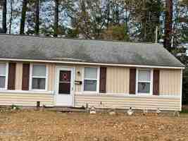 featured image of 1223 Davis St