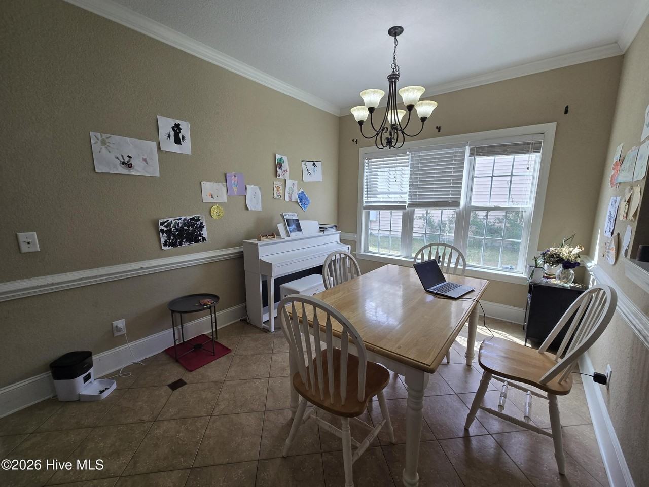 3404 Ellsworth Dr Unit B - Photo 3 of 12