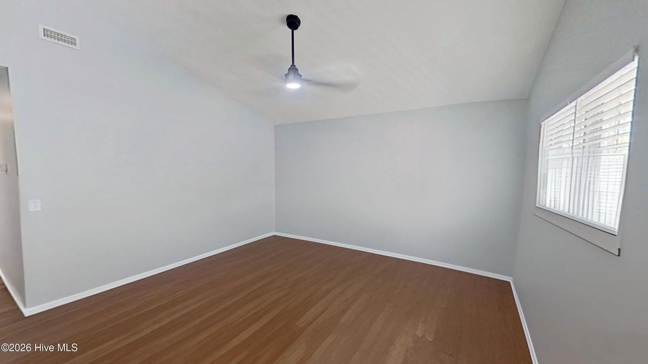 4241 Sunglow Dr - Photo 2 of 20