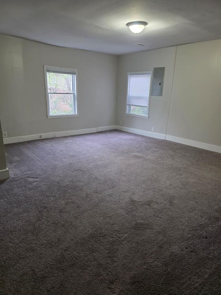 1940 Haynie Dr Unit Main - Photo 7 of 13