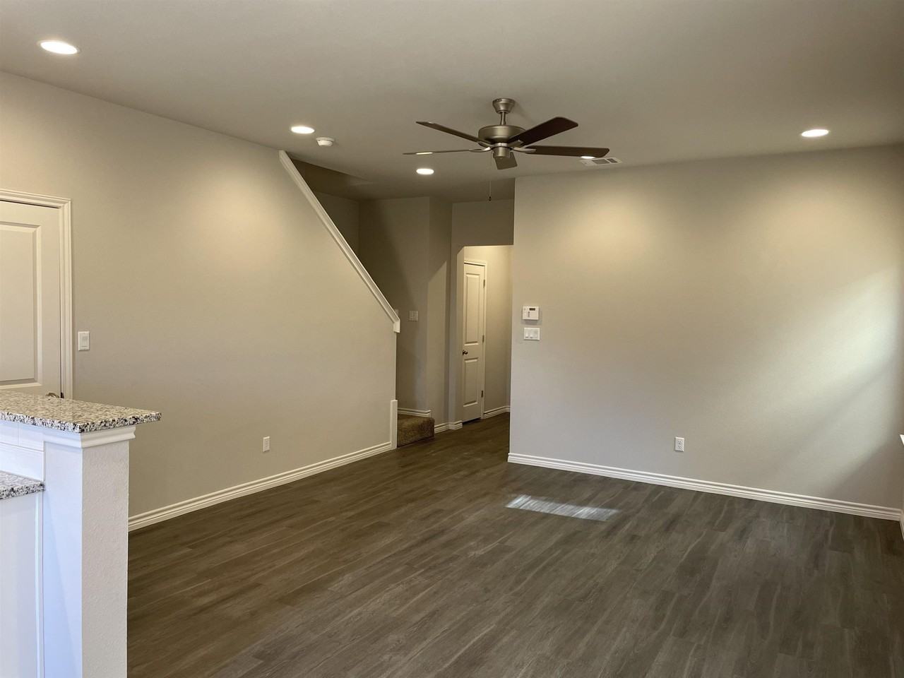 107 Peruna Dr - Photo 7 of 24