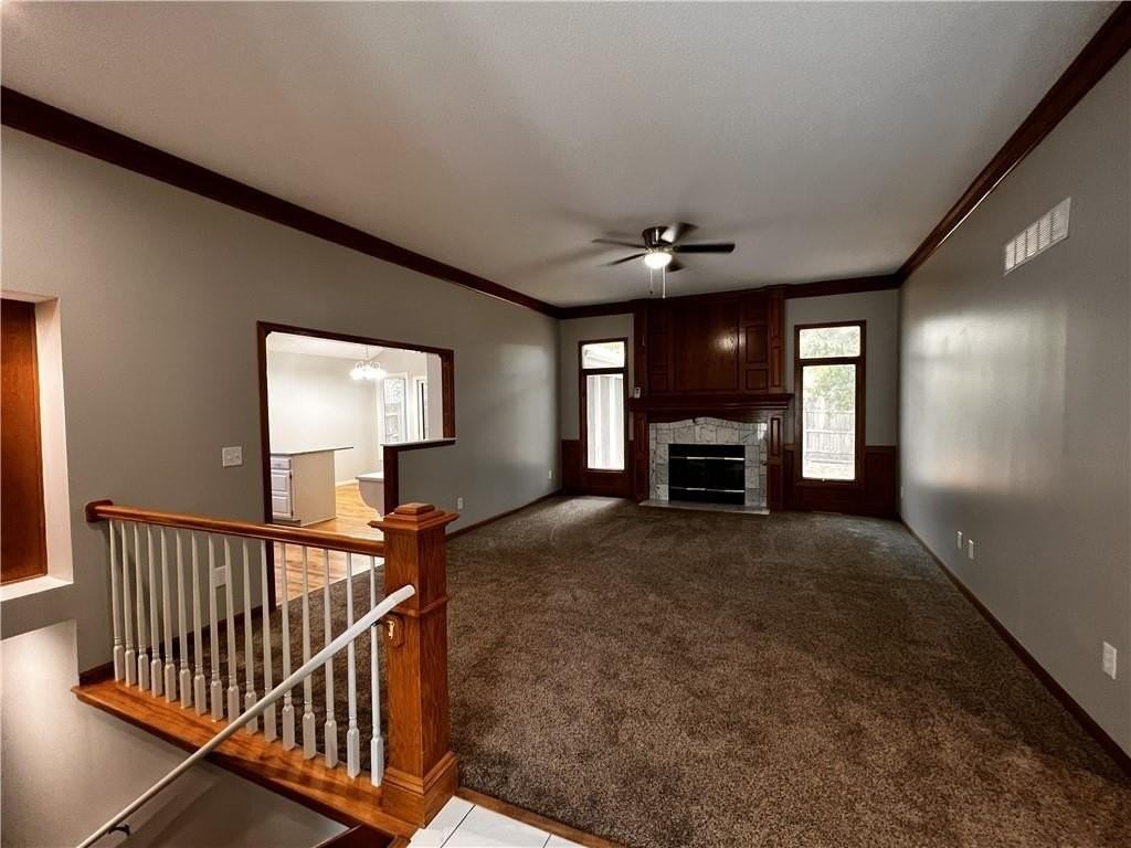 4509 SE Jamestown Drive - Photo 2 of 11