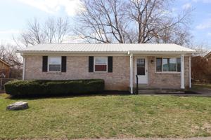 featured image of 521 Foxwood Dr