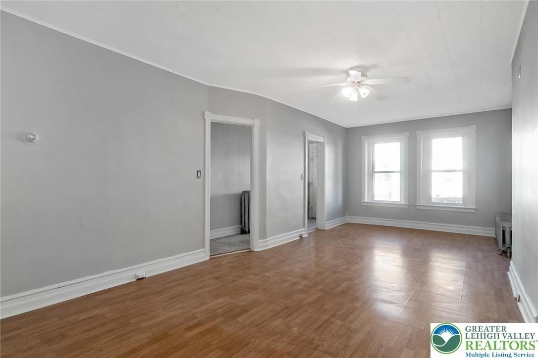 422 Ridge Ave - Photo 6 of 39