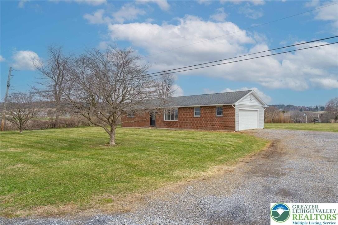 10108 Dietrich Rd - Photo 2 of 36