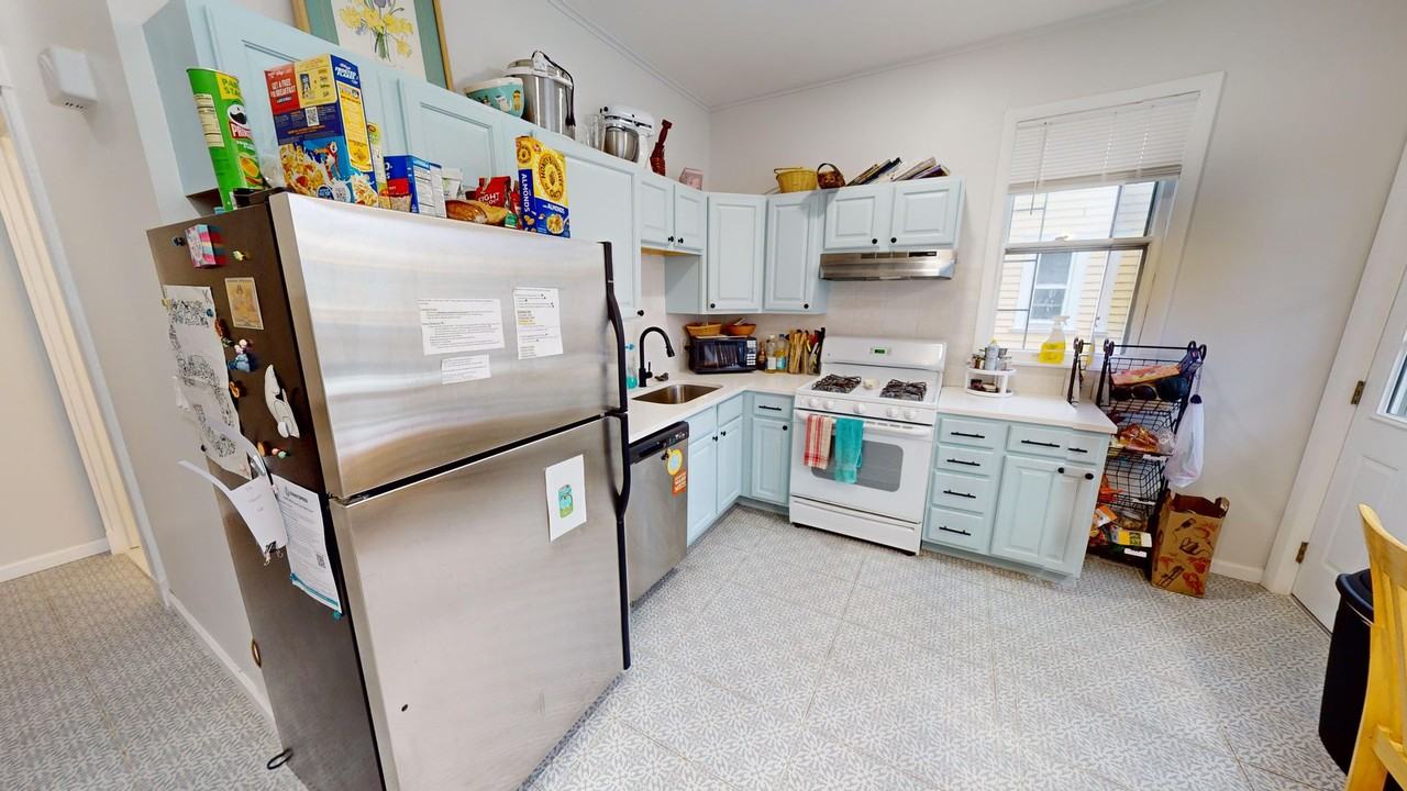 208 Canner Street - Photo 5 of 50