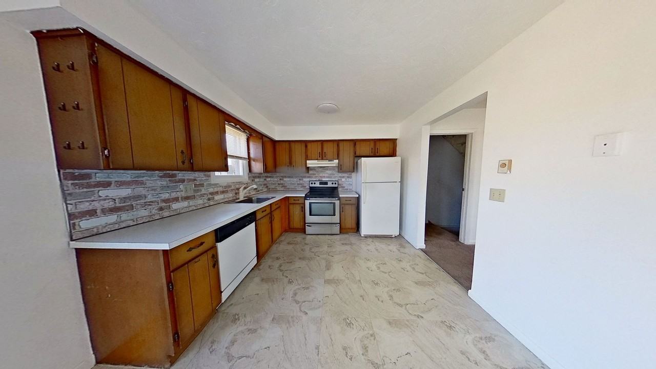 169 Oak Manor Dr - Photo 4 of 9