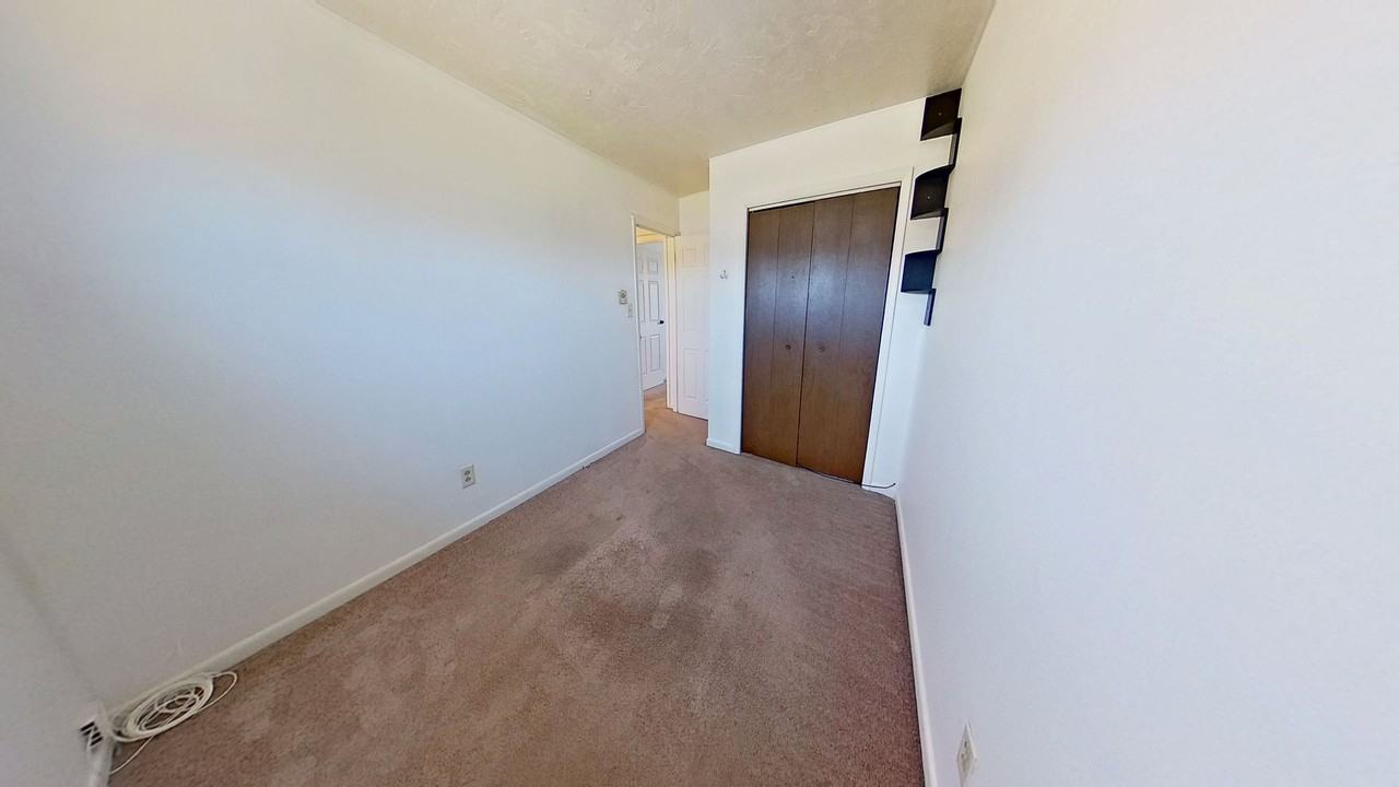 169 Oak Manor Dr - Photo 7 of 9