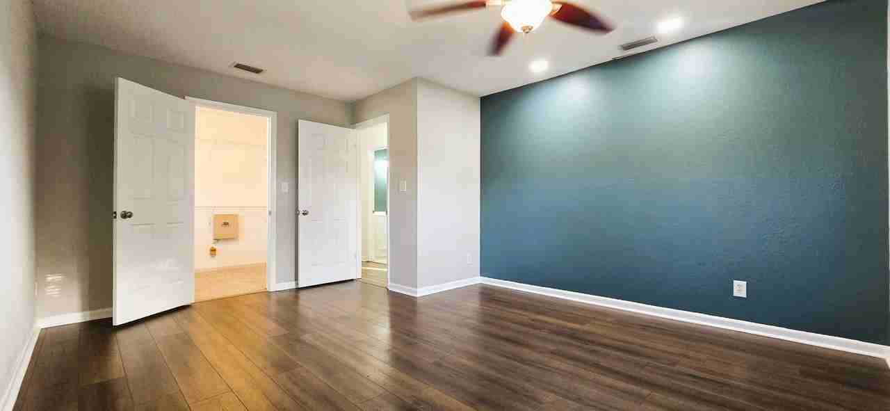 525 Tanglewood Dr #1 - Photo 5 of 7