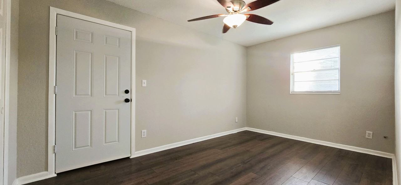 525 Tanglewood Dr #1 - Photo 6 of 7