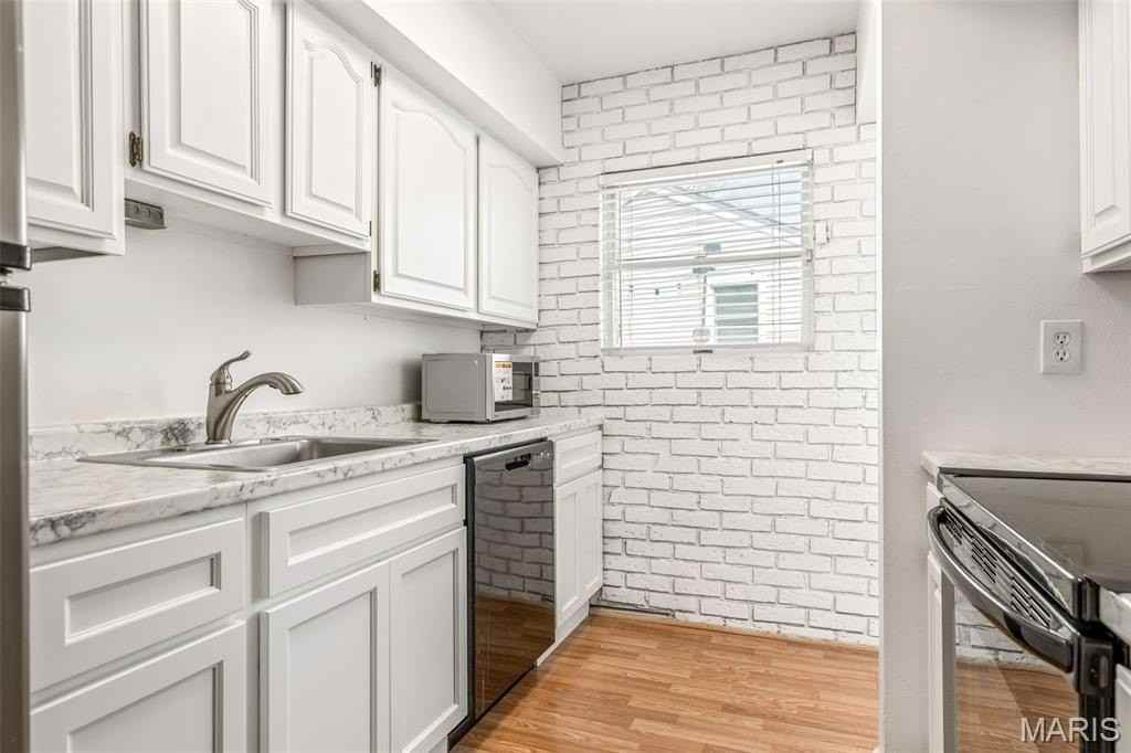 9035 W Swan Cir - Photo 6 of 20
