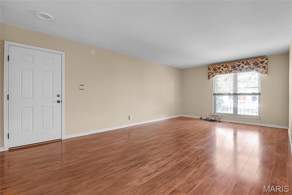 10364 Forest Brook Ln #E - Photo 3 of 17