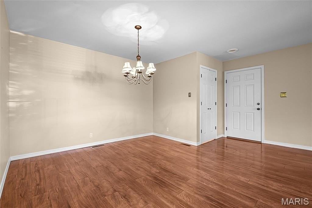 10364 Forest Brook Ln #E - Photo 5 of 17