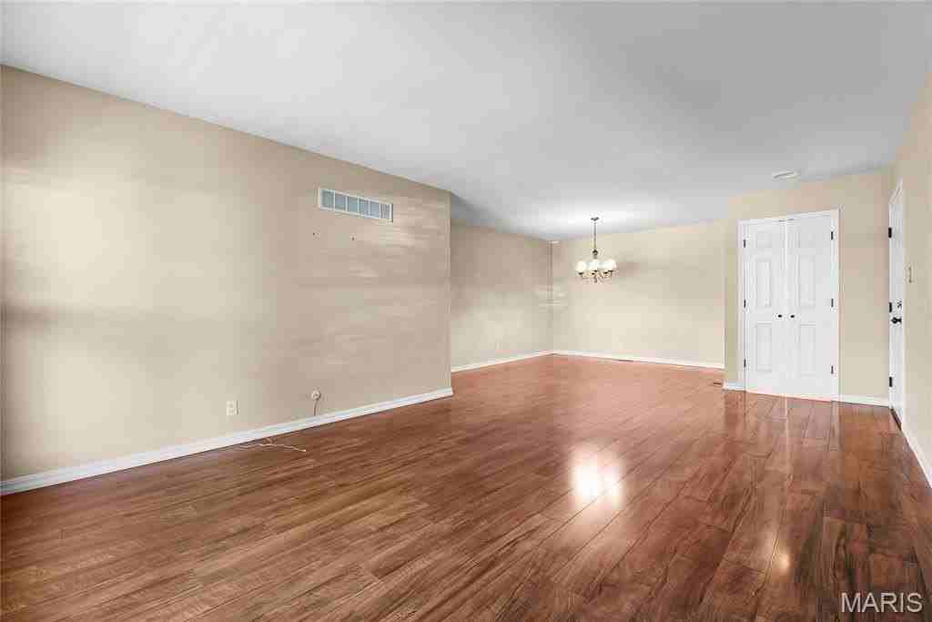 10364 Forest Brook Ln #E - Photo 6 of 17