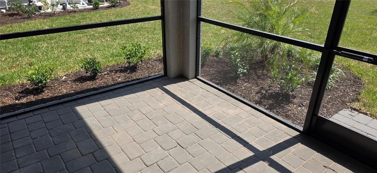 5310 Calypso Ct - Photo 3 of 32