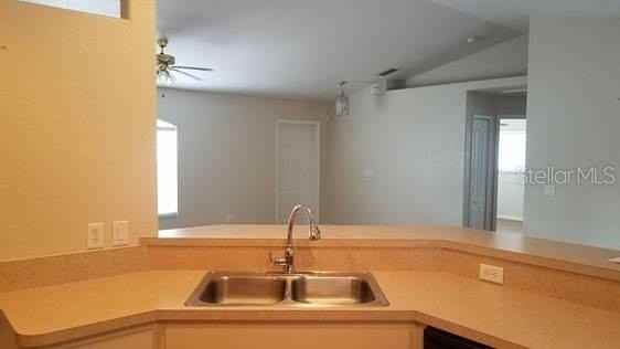 2200 Topsy Ter - Photo 3 of 8