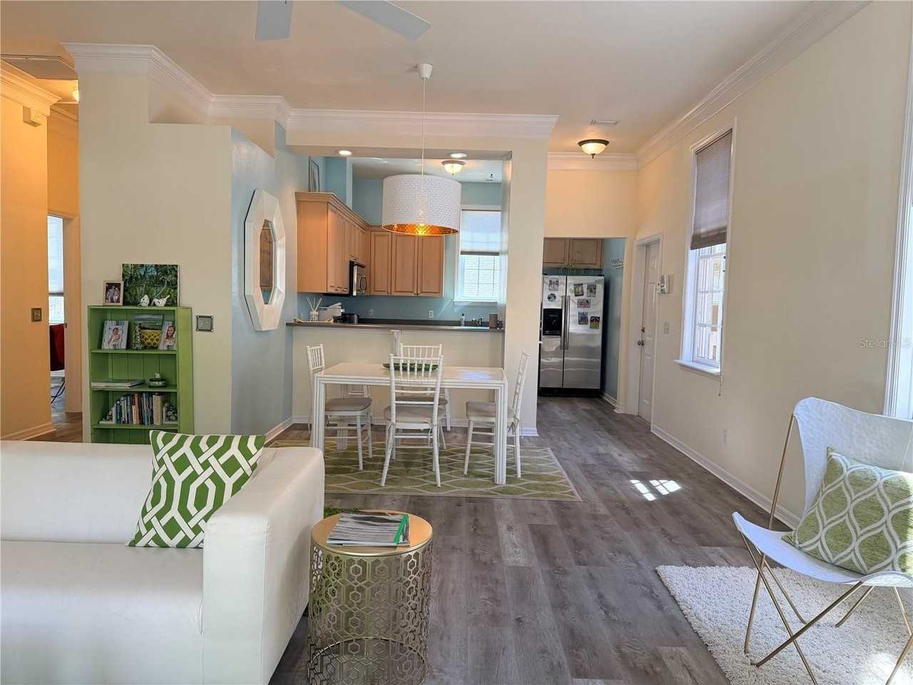 5211 Sw 91st Ter #D - Photo 3 of 31