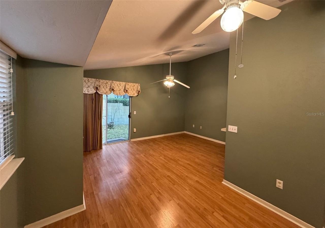 10311 Nw 33rd Ln #0 - Photo 5 of 11