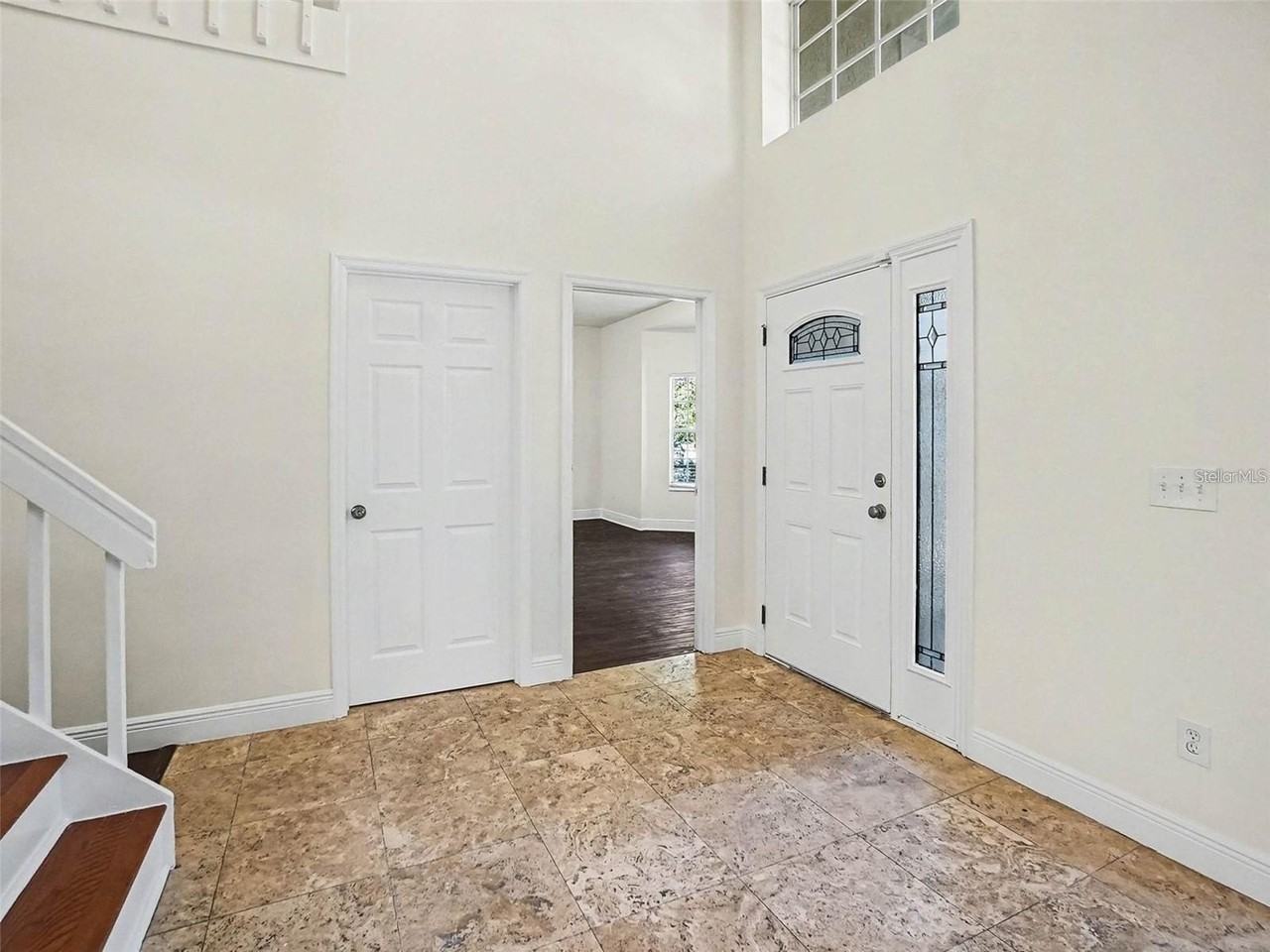 7728 Glynde Hill Dr - Photo 3 of 27