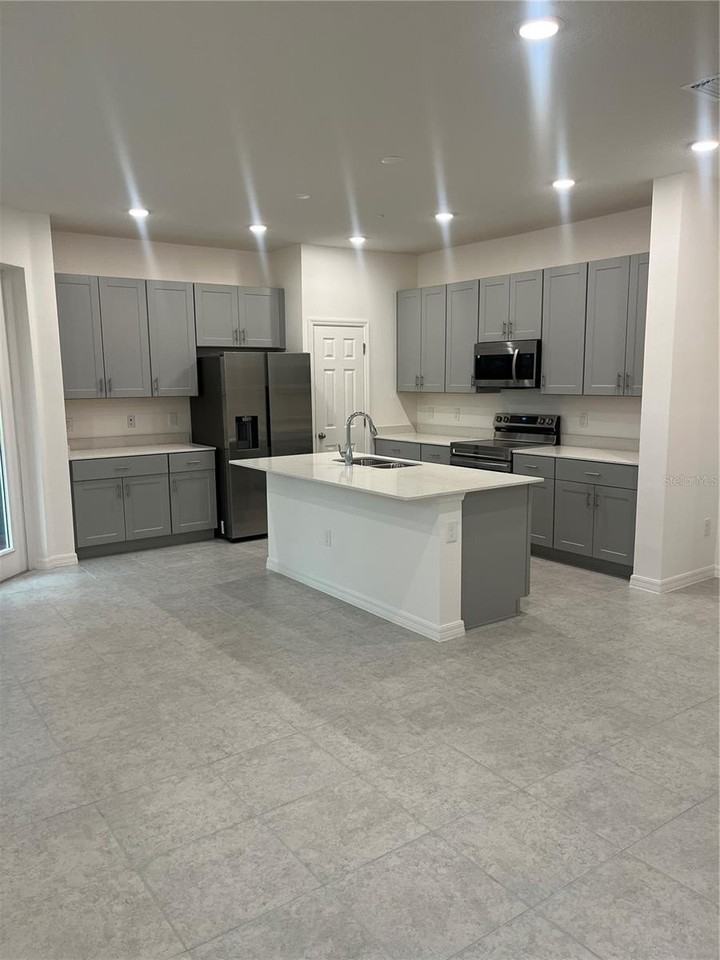 1500 Silver Lining Way - Photo 4 of 19