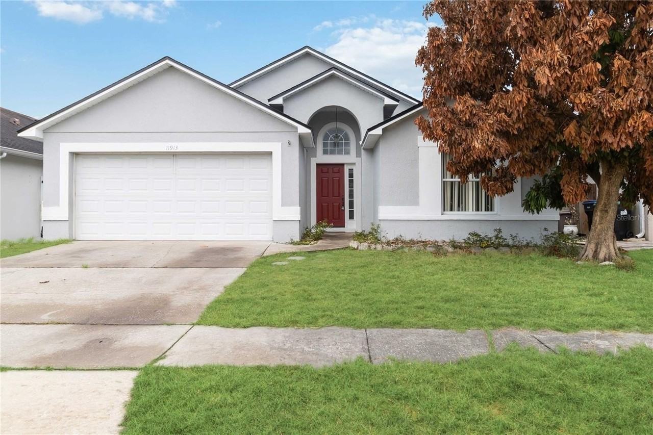 11913 Hatcher Cir - Photo 2 of 30