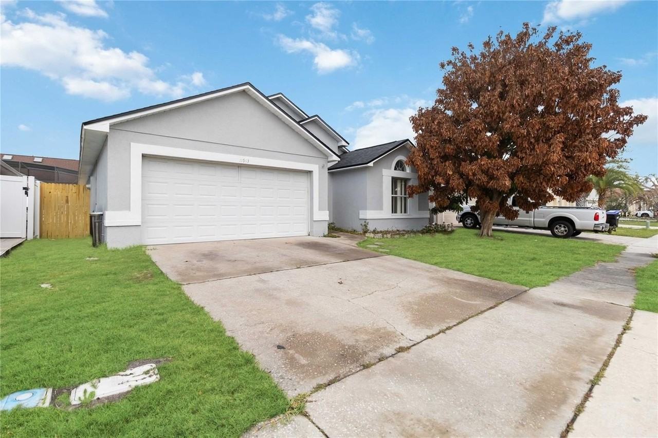 11913 Hatcher Cir - Photo 3 of 30