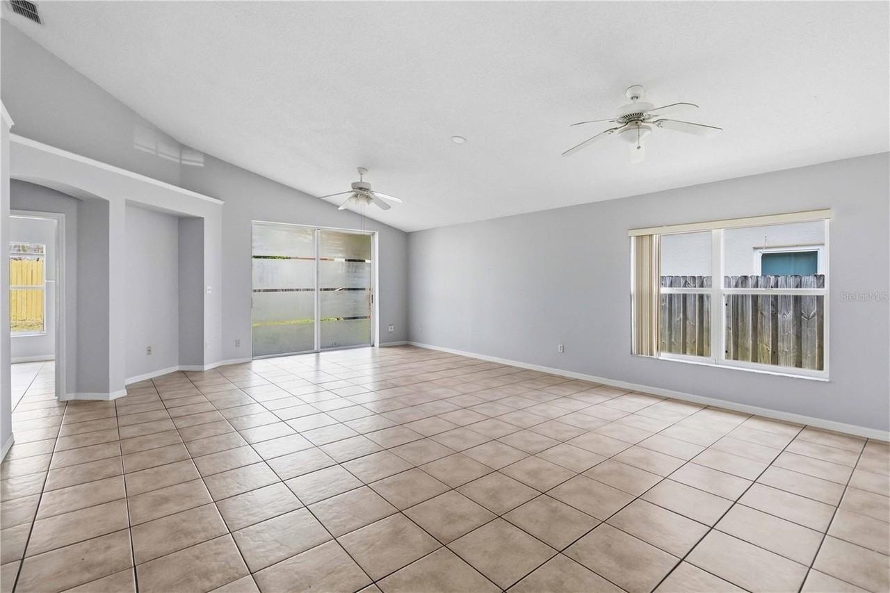 11913 Hatcher Cir - Photo 7 of 30