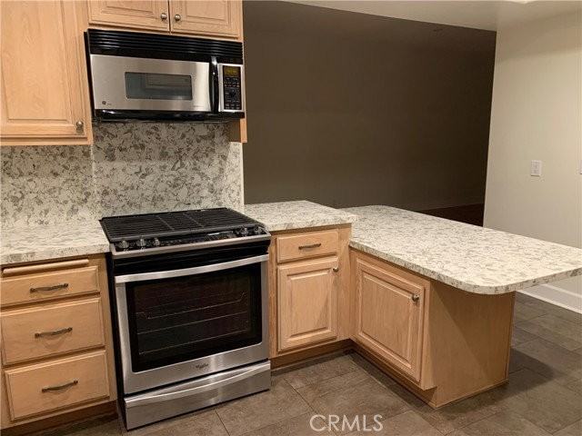 292 Alpine St #2 - Photo 5 of 8