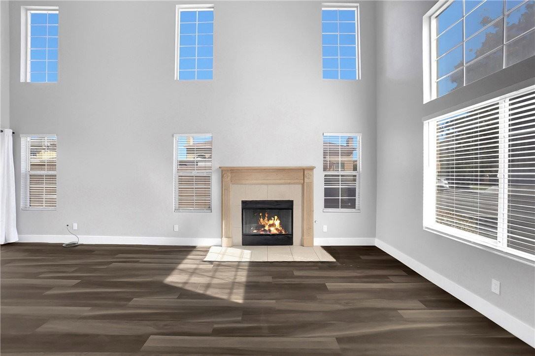 2141 E Nugent St - Photo 5 of 8