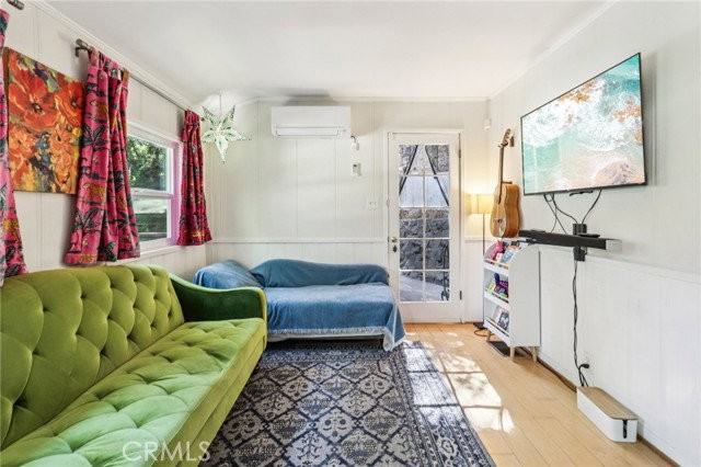 432 Fernwood Pacific Dr - Photo 4 of 8