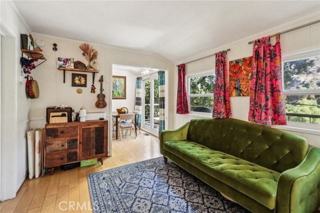 432 Fernwood Pacific Dr - Photo 6 of 8