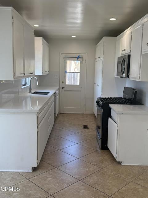 337 Knight Way - Photo 2 of 8